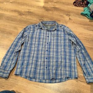 Men’s mountain hardwear button down